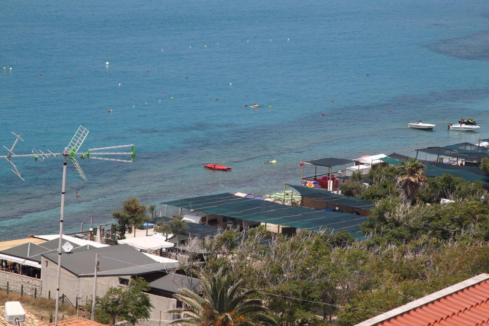 Tithouse Tropea Lägenhet Exteriör bild