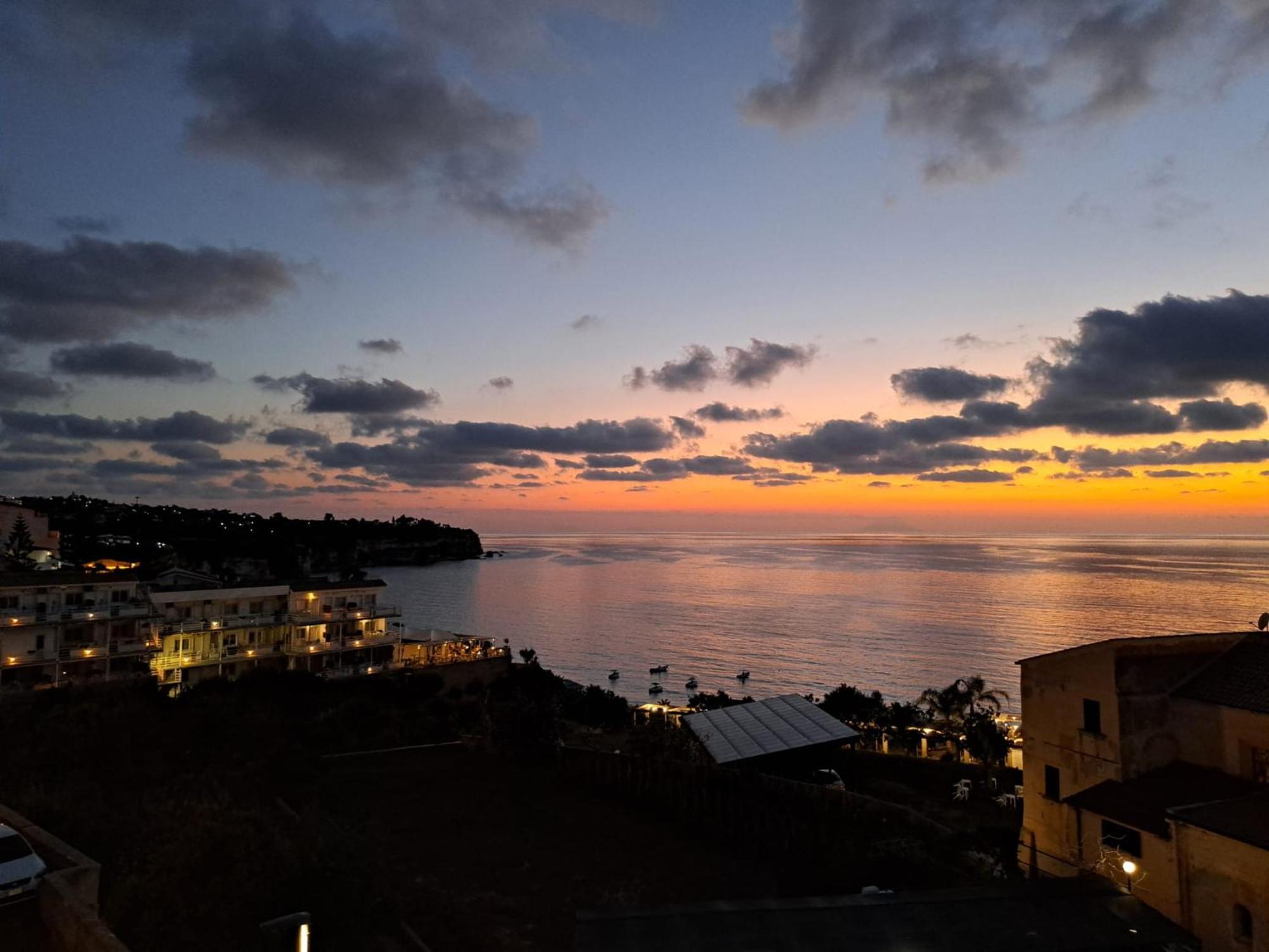 Tithouse Tropea Lägenhet Exteriör bild